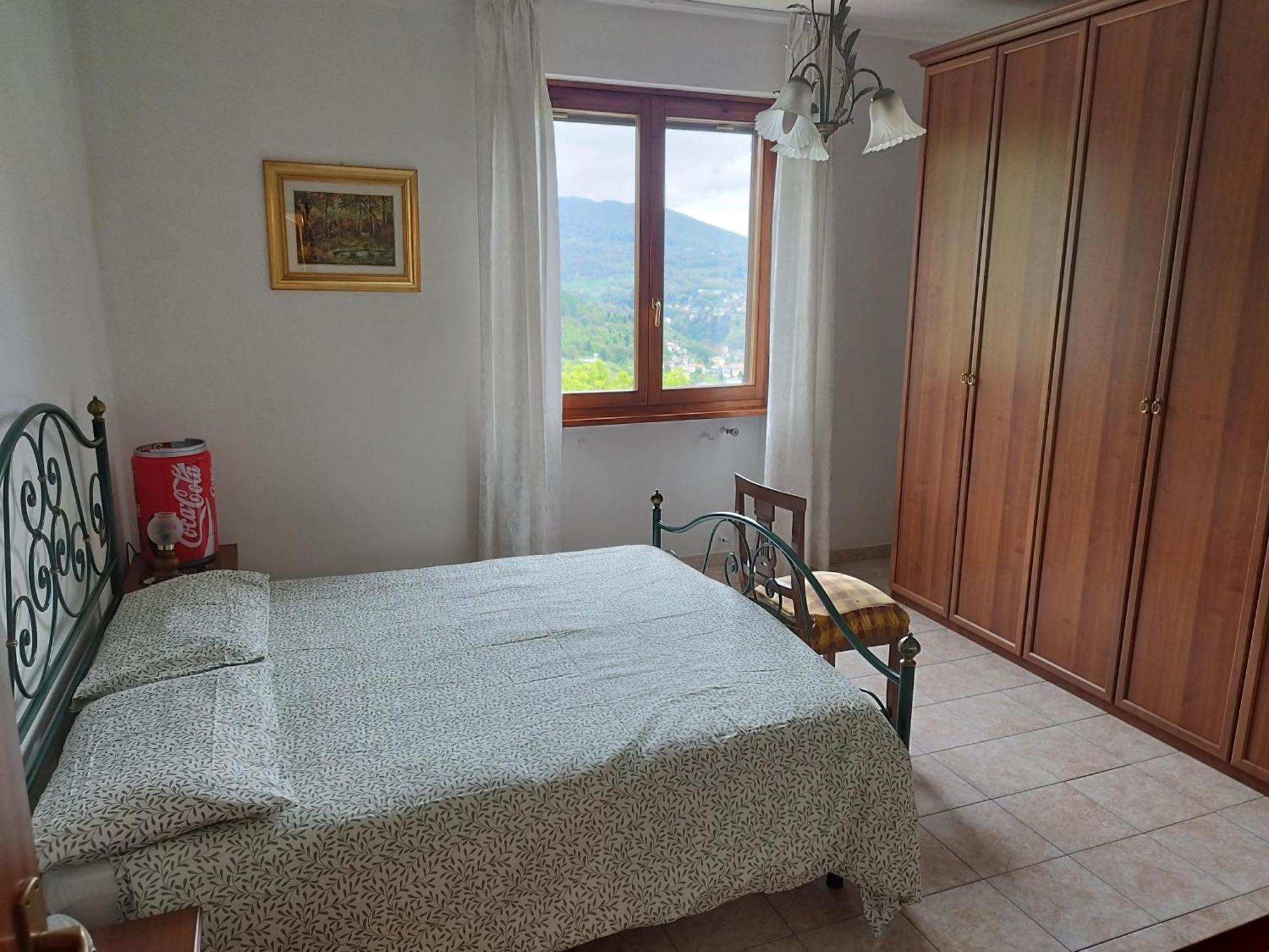 Holiday home Casa Tra I Laghi Ponna Superiore