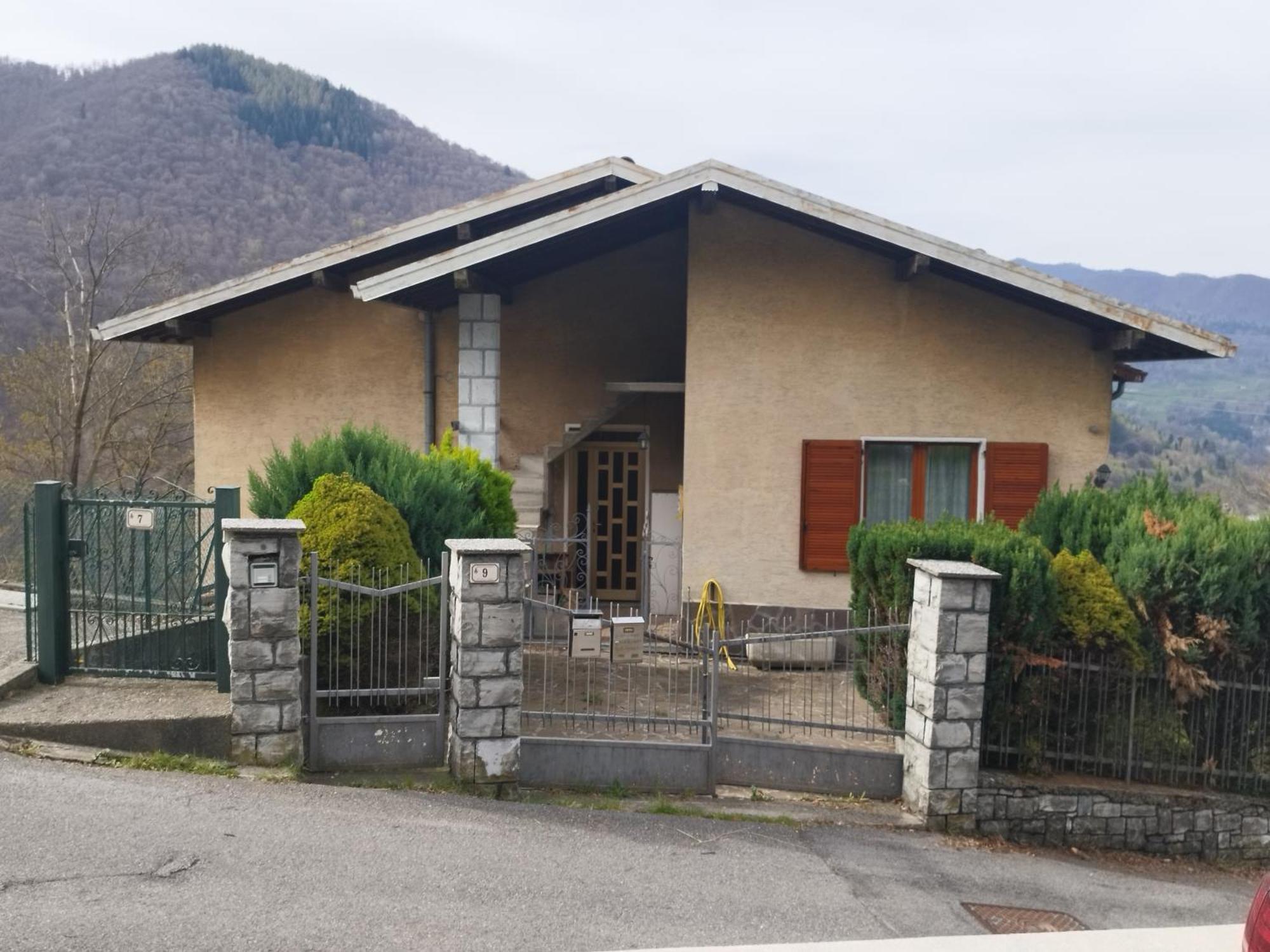 Casa Tra I Laghi Ferienhaus Ponna Superiore