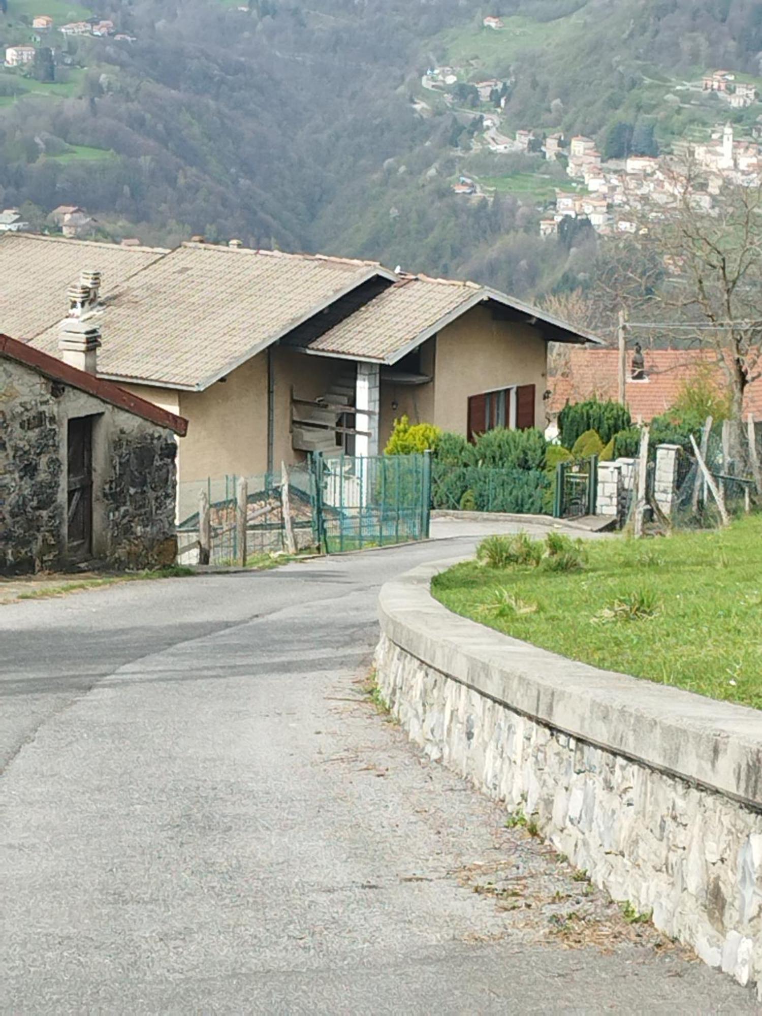 Casa Tra I Laghi